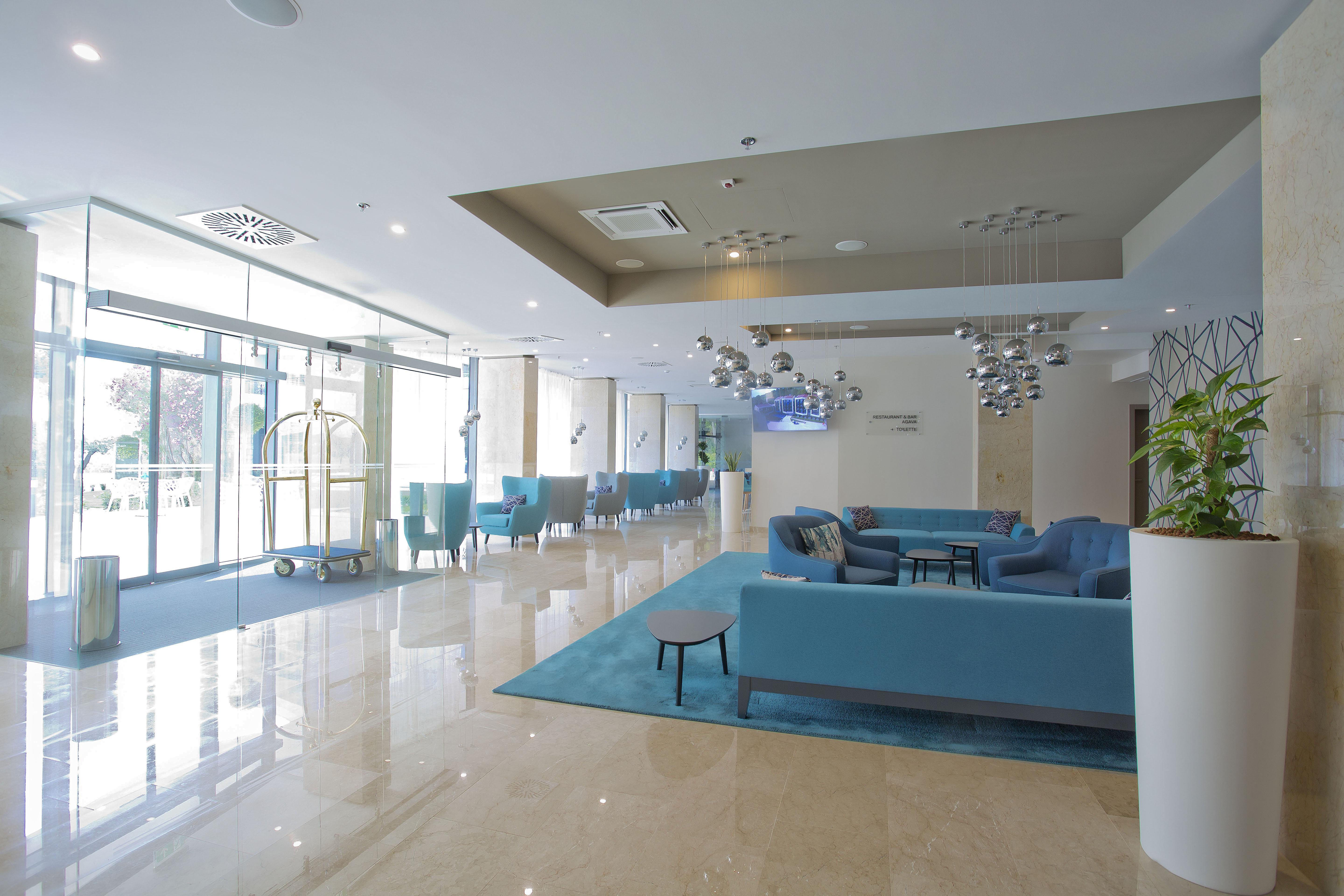 Hotel Mlini Exterior photo